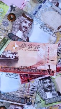 Bahçe kağıdı parası, para birimi olarak dinar banknotları takas ya da seyahat için. Bahreyn parası bir iş geçmişi olarak