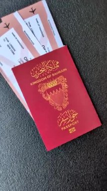 Seyahat etmek, uçmak ve iş yapmak için Bahreyn pasaportu. Bahreyn belgesi, sınırı geçmek için kimlik