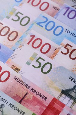 Para, Norveç para birimi, Norveç Kronu 'nun çeşitli banknotları. Norveç, Norveç parası tasarımın için finansal bir arka plan..