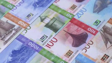 Para, Norveç para birimi, Norveç Kronu 'nun çeşitli banknotları. Norveç, Norveç parası tasarımın için finansal bir arka plan..