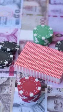 Tayland 'da kumarhane ve kumar, kazanma ya da kaybetme riski. Tasarımınız için arka plan olarak bahis çipleri