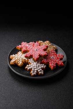 Zencefilli çörek, Noel kurabiyeleri ve bayram süsleri. Noel zencefilli ekmeği tasarımınız için bir zemin