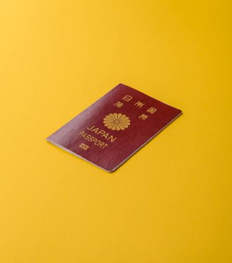 Seyahat etmek, uçmak ve iş yapmak için Japon pasaportu. Japonya belgesi, sınırı geçmek için kimlik
