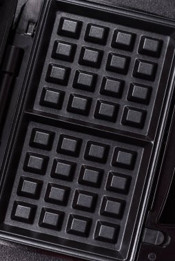 Waffle makinesi, Belçika kahvaltı tatlısı yapmak için elektrikli makine. Tasarımınız için bir gözleme ızgarası