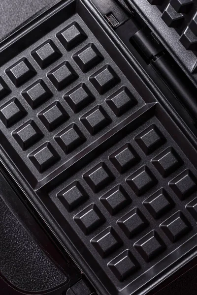 Waffle makinesi, Belçika kahvaltı tatlısı yapmak için elektrikli makine. Tasarımınız için bir gözleme ızgarası