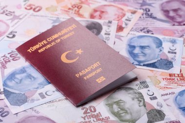Türkiye pasaportu, uluslararası seyahat ve tatil için Türkiye vizesi. Tasarımınız için arka plan olarak Türk pasaportu