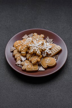 Zencefilli çörek, Noel kurabiyeleri ve bayram süsleri. Noel zencefilli ekmeği tasarımınız için bir zemin