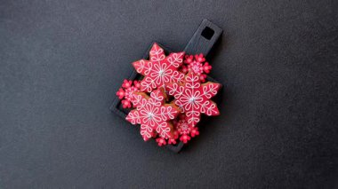 Zencefilli çörek, Noel kurabiyeleri ve bayram süsleri. Noel zencefilli ekmeği tasarımınız için bir zemin