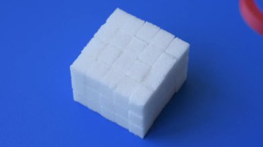 Şeker yasağı, diyabet ve obezite sorununu, diyet çağrısını durdurmak için bir kavram olarak imzalanır. Tasarımınız için bir arkaplan olarak şeker yasağı işareti