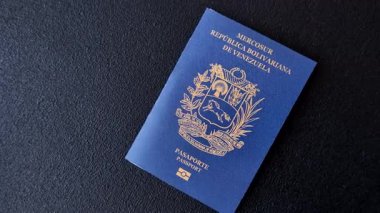 Venezuela pasaportu, uluslararası seyahat ve tatil için Venezuela vizesi. Tasarımınız için arka plan olarak Venezuela pasaportu