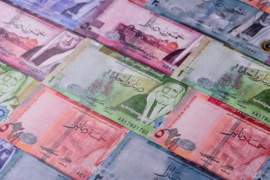 Ürdün parası, Ürdün dinarı para birimi, çeşitli mezheplerin banknotları, finansal işlemler. Ürdün parası, tasarımın için finansal bir fon olarak dinar.