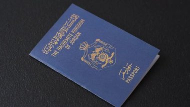 Ürdün pasaportu, uluslararası seyahat ve tatil için Ürdün vizesi. Tasarımınız için arka plan olarak Ürdün pasaportu