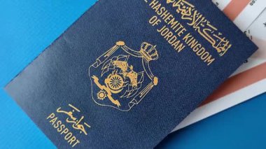 Ürdün pasaportu, uluslararası seyahat ve tatil için Ürdün vizesi. Tasarımınız için arka plan olarak Ürdün pasaportu