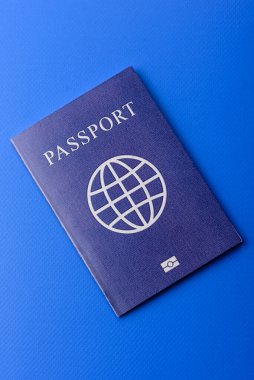 Yurtdışına seyahat, seyahat ve seyahatler için yabancı vizeli bir pasaport. Tasarımınız için uluslararası bir pasaport