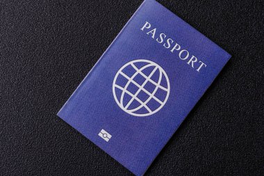 Yurtdışına seyahat, seyahat ve seyahatler için yabancı vizeli bir pasaport. Tasarımınız için uluslararası bir pasaport
