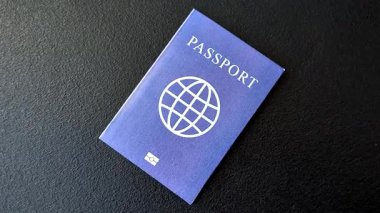 Yurtdışına seyahat, seyahat ve seyahatler için yabancı vizeli bir pasaport. Uluslararası pasaport