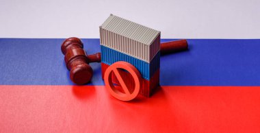 Rus bayrağında ambargo ve ihracat yasakları için konteynırlar var. Rus ihracat yasağı tasarımınız için bir zemin olarak kullanılacak