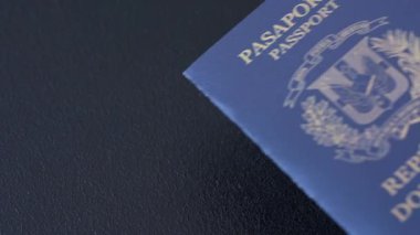 Dominik Cumhuriyeti pasaportu, uluslararası seyahat ve tatil vizesi. Tasarımınız için Dominik pasaportu