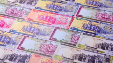 İran Cumhuriyeti parası, lira parası, çeşitli banknotların banknotları, finansal işlemler. Tasarımının finansal geçmişi olarak İran parası ve lira.