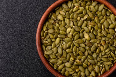 Kabak çekirdeği çekirdekleri, tuzlanmış, kavrulmuş ya da çiğ, sağlıklı bir malzemedir. Tasarımınız için besin kaynağı olarak kabak tohumları