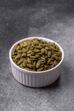 Kabak çekirdeği çekirdekleri, tuzlanmış, kavrulmuş ya da çiğ, sağlıklı bir malzemedir. Tasarımınız için besin kaynağı olarak kabak tohumları