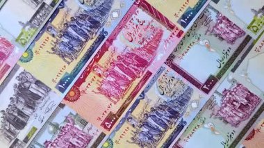İran Cumhuriyeti parası, lira parası, çeşitli banknotların banknotları, finansal işlemler. Tasarımının finansal geçmişi olarak İran parası ve lira.