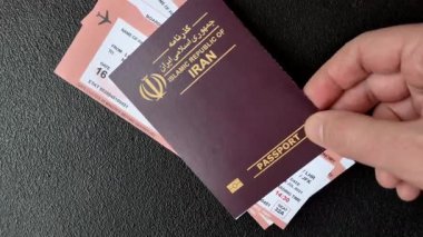 Seyahat etmek, uçmak ve iş yapmak için İran pasaportu. İran belgesi, sınırı geçmek için kimlik