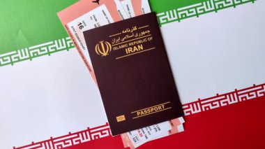Seyahat etmek, uçmak ve iş yapmak için İran pasaportu. İran belgesi, sınırı geçmek için kimlik