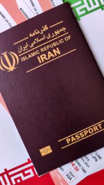 Seyahat etmek, uçmak ve iş yapmak için İran pasaportu. İran belgesi, sınırı geçmek için kimlik