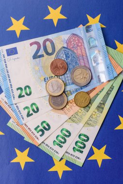 Avro, Avrupa para birimi iş ve finans alışverişleri ve anlaşmalar için nakit banknotları. Tasarımınız için bir arka plan olarak Euro banknotları