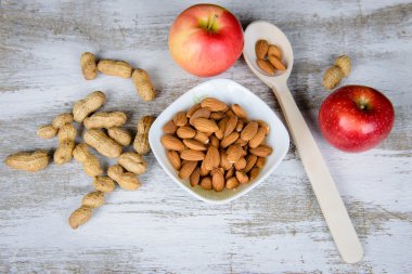 elma ve fındık