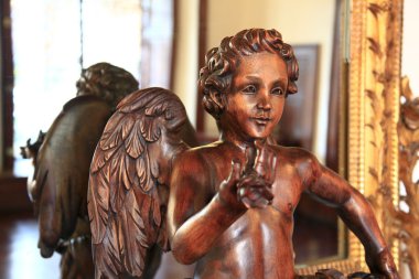 oymalı ahşap melek