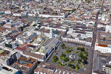 Quito, Plaza Grande y San Francisco