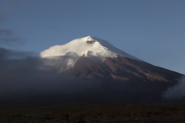 Cotopaxi yanardağ. 