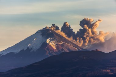 Cotopaxi volcano eruption  clipart