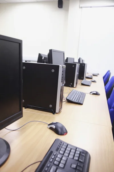 Espace de travail de bureau avec ordinateurs Photos De Stock Libres De Droits