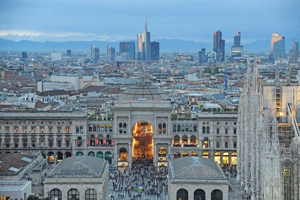 Milán Galleria Vittorio Emanuele Skyline Catedral Del Duomo Centro — Foto de Stock