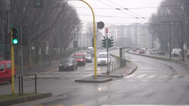 Itálie Milán Leden 2021 Znečištění Ovzduší Dopravní Automobily Během Covid19 — Stock video