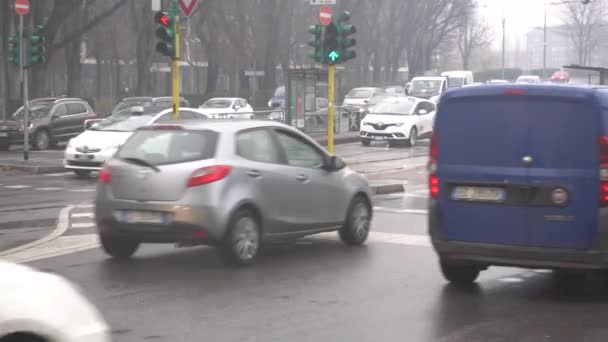 Itália Milão Janeiro 2021 Poluição Carros Tráfego Durante Covid19 Coronavirus — Vídeo de Stock