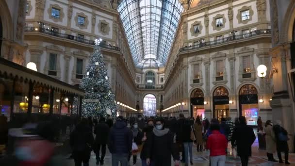 Europa Italië Milaan December 2020 Kerstboom Swarovski Vittorio Emanuel Gallery — Stockvideo