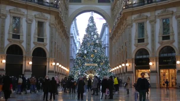 Europa Italië Milaan December 2020 Kerstboom Swarovski Vittorio Emanuel Gallery — Stockvideo