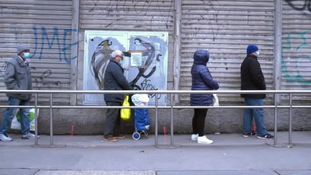 Európa Olaszország Milánó 2020 December Szegény Olaszok Külföldiek Pane Quotidiano — Stock videók