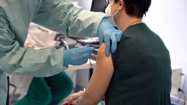 Europa Itália Milão 2021 Início Vacinação Contra Coronavírus Covid Hospital — Fotografia de Stock