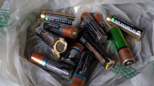 Europe Milan March 2021 Many Batteries Used Corroded Rechargeable Batteries — Stock Video