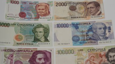 İtalyan Lira banknotlarının yakın plan görüntüsü