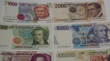 İtalyan Lira banknotlarının yakın plan görüntüsü