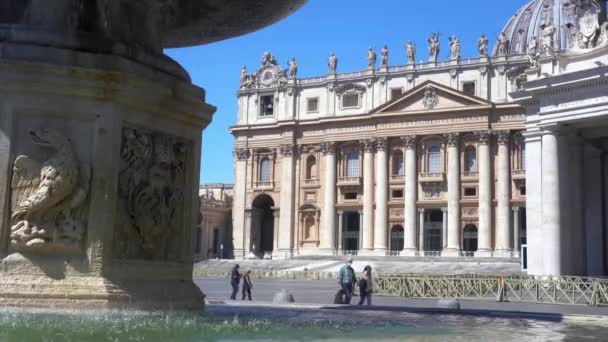 意大利 罗马2021年6月 梵蒂冈圣彼得教堂 圣皮埃特罗广场 斯塔托加诺 结束了对科维德19号的封锁 游客观光游览 — 图库视频影像