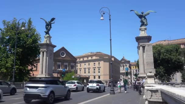 Europa Italië Rome Juni 2021 Standbeelden Brug Van Castel Sant — Stockvideo