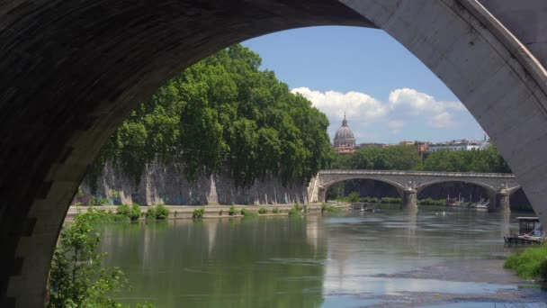 Europa Itália Roma Ponte Castel Sant Angelo Rio Tevere Dia — Vídeo de Stock