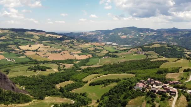 Европа Италия Траво Беспилотный Вид Сельский Пейзаж Апеннин Культивируемыми Землями — стоковое видео